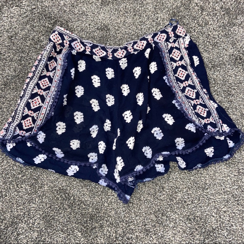 Flowy printed shorts
